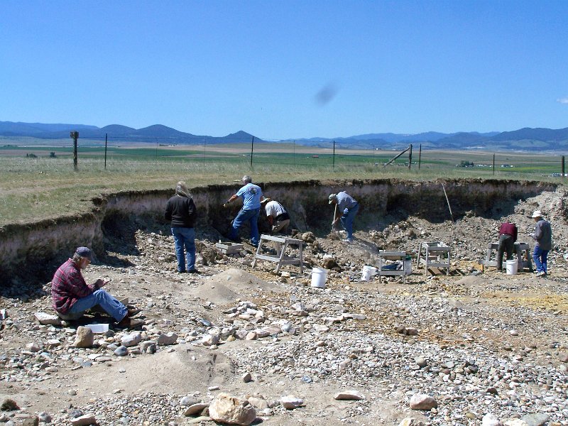 No 111 Helena Montana. Cy, Diane, Kevin, Rob, Larry and Joel far right working the sapphire gravels at Spokane Bar Sapphire Mine. .JPG
